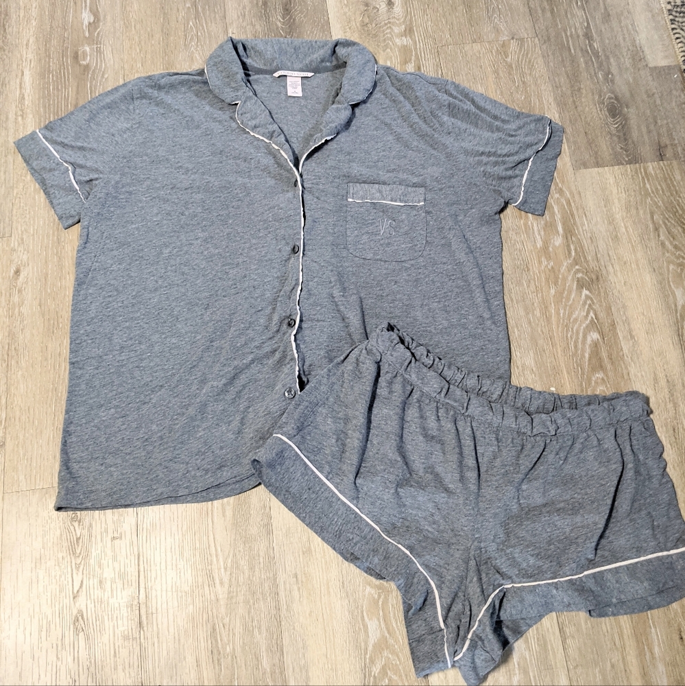 Victorias Secret Pajama set shorts & Top lounge outfit medium